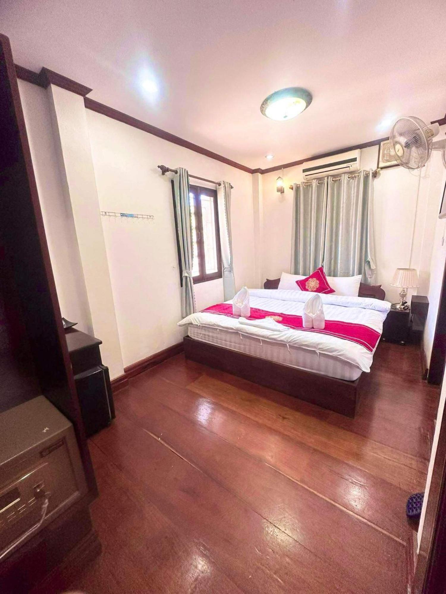 לואנג פרבאנג Xuan Keo Place House 2 מראה חיצוני תמונה